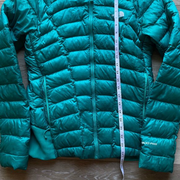 The North Face Quince Down Puffer Jacket - Picture 2 of 9